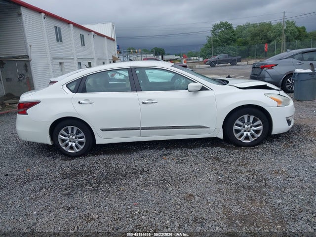 Nissan Altima 2.5 S 2015 1N4AL3AP4FC464852 Image 13