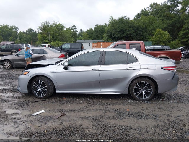 2020 Toyota Camry Se Hybrid მანქანა იყიდება აუქციონზე, vin: 4T1G31AK0LU519375, აუქციონის ნომერი: 45194701
