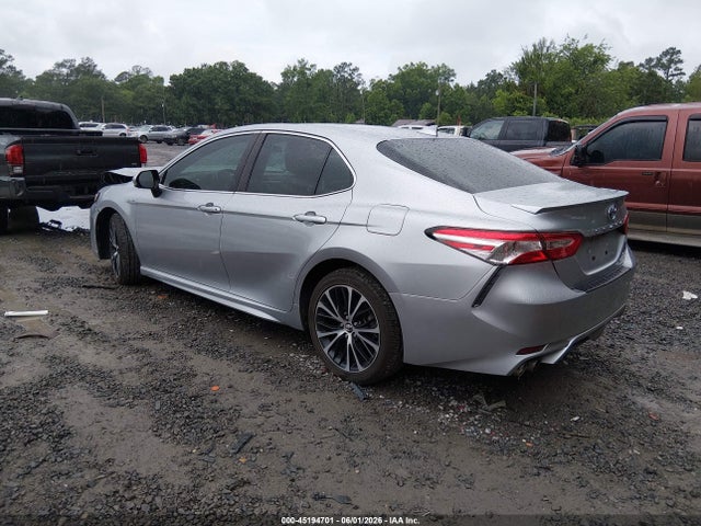2020 Toyota Camry Se Hybrid მანქანა იყიდება აუქციონზე, vin: 4T1G31AK0LU519375, აუქციონის ნომერი: 45194701
