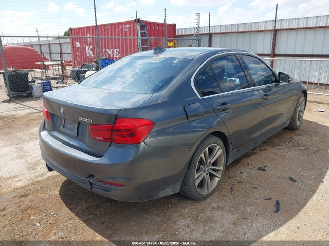 45194784 :رقم المزاد ، WBA8B9G52HNU50408 vin ، 2017 Bmw 330i مزاد بيع