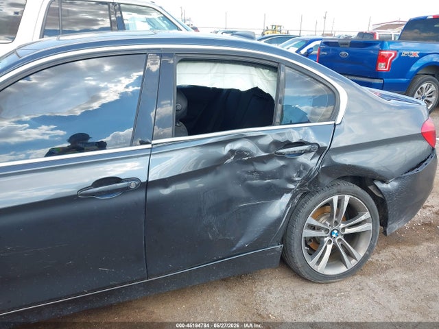45194784 :رقم المزاد ، WBA8B9G52HNU50408 vin ، 2017 Bmw 330i مزاد بيع