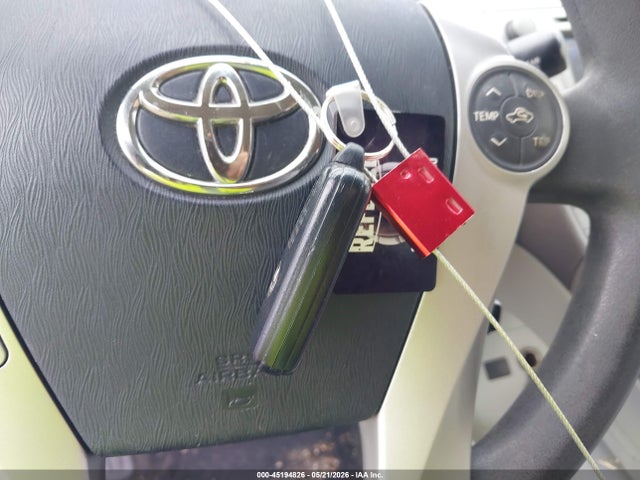 45194826 :رقم المزاد ، JTDKN3DU8D0354251 vin ، 2013 Toyota Prius Two مزاد بيع