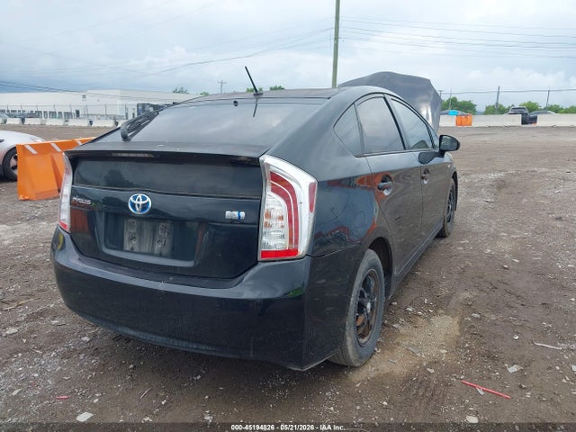 45194826 :رقم المزاد ، JTDKN3DU8D0354251 vin ، 2013 Toyota Prius Two مزاد بيع