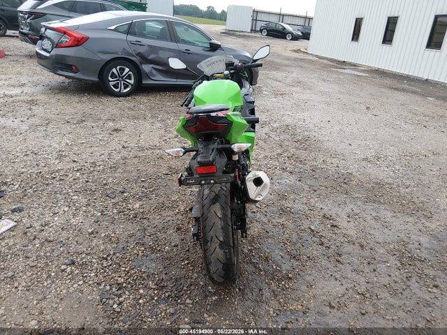 Kawasaki EX400 2023 JKAEXKH11PDAP3131 Image 6