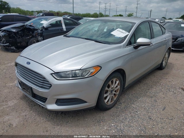 Ford FUSION S 2015 3FA6P0G77FR163946 Image 2