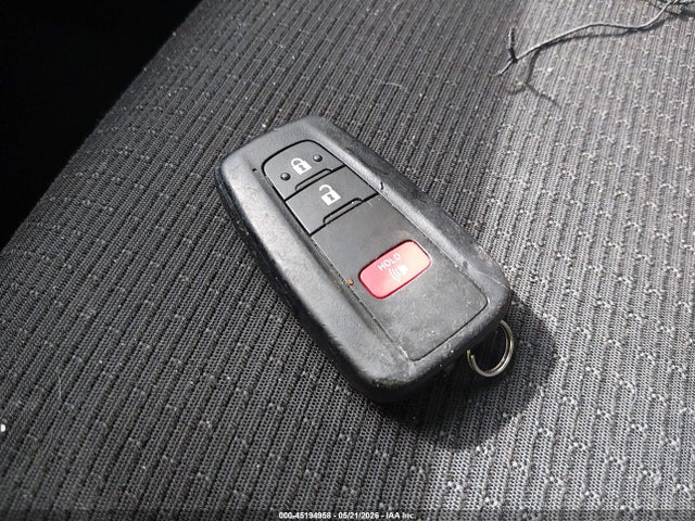 JTNKHMBX2K1030841 Toyota C-HR XLE