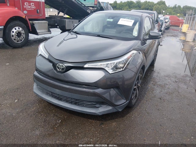JTNKHMBX2K1030841 Toyota C-HR XLE