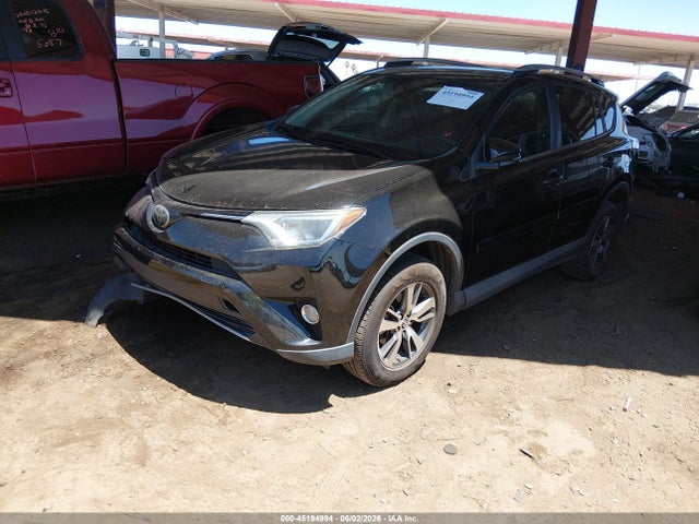 Toyota Rav4 Xle 2018 2T3WFREV1JW473484 Image 2