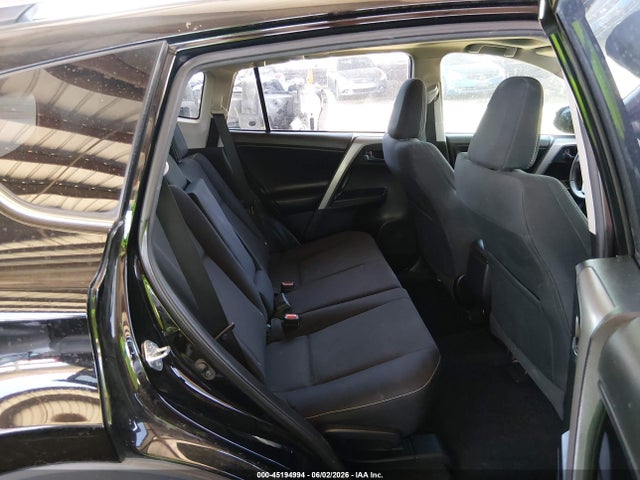 Toyota Rav4 Xle 2018 2T3WFREV1JW473484 Image 8