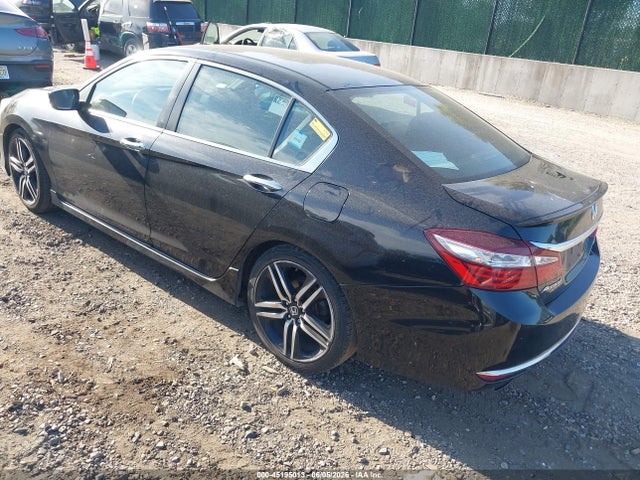 45195013 :رقم المزاد ، 1HGCR2F58HA142167 vin ، 2017 Honda Accord Sport مزاد بيع