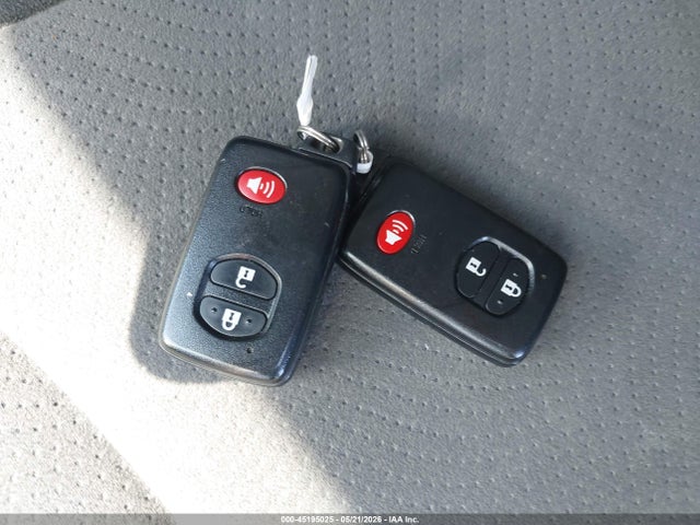 Toyota Prius Two 2015 JTDKN3DU9F1972711 Image 11