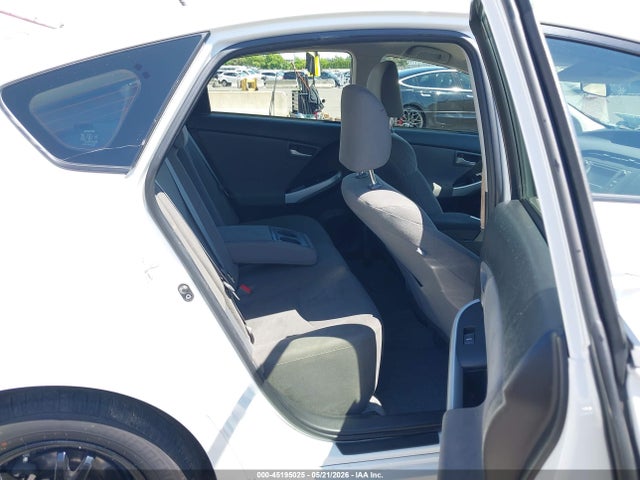 Toyota Prius Two 2015 JTDKN3DU9F1972711 Image 8