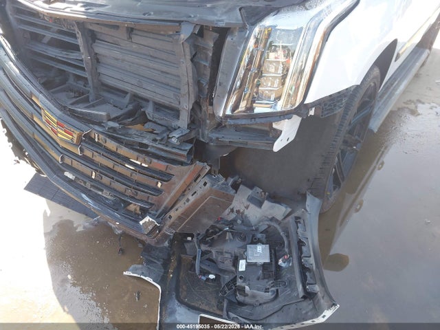 45195035 :رقم المزاد ، 1GYS4DKJ0KR221987 vin ، 2019 Cadillac Escalade Platinum مزاد بيع