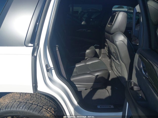 45195035 :رقم المزاد ، 1GYS4DKJ0KR221987 vin ، 2019 Cadillac Escalade Platinum مزاد بيع