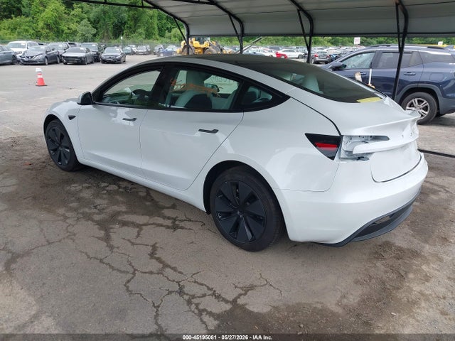 Tesla Model 3 Premium All-wheel Drive 2026 5YJ3E1EB3TF130116 Image 3