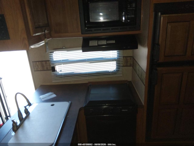 Продаж на аукціоні авто 2013 Forest River Rockwood, vin: 4X4TRLB2XDD122649, номер лоту: 45195082