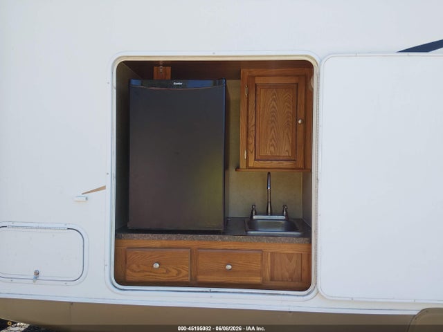 Продаж на аукціоні авто 2013 Forest River Rockwood, vin: 4X4TRLB2XDD122649, номер лоту: 45195082