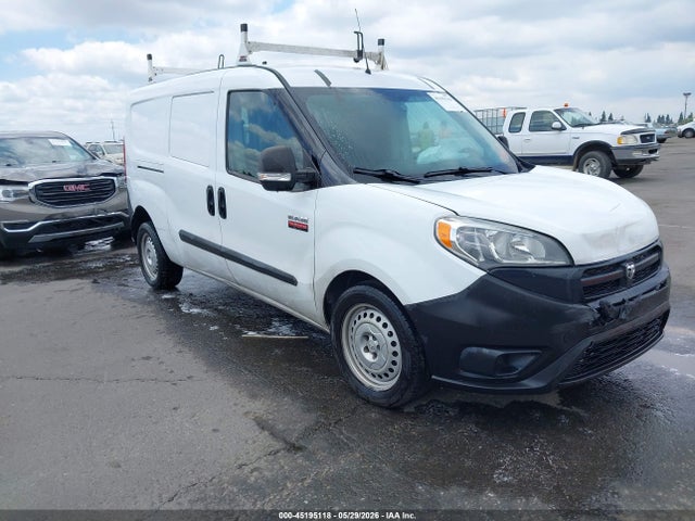 2016 ZFBERFAT9G6B86853 main image