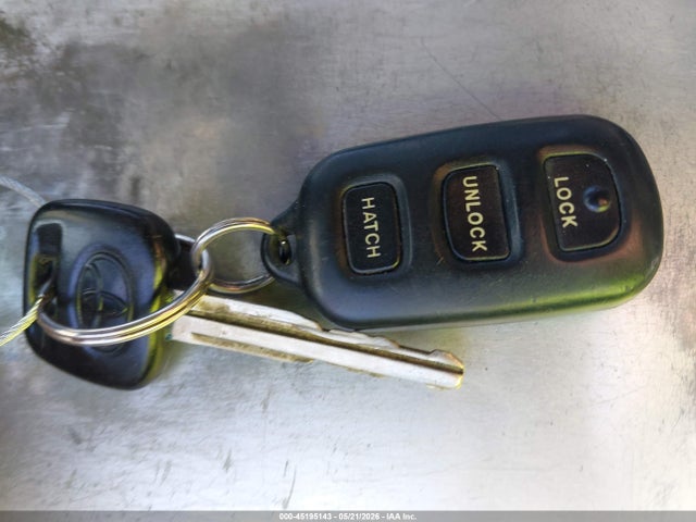 2003 Toyota Matrix Standard მანქანა იყიდება აუქციონზე, vin: 2T1KR32E03C088504, აუქციონის ნომერი: 45195143