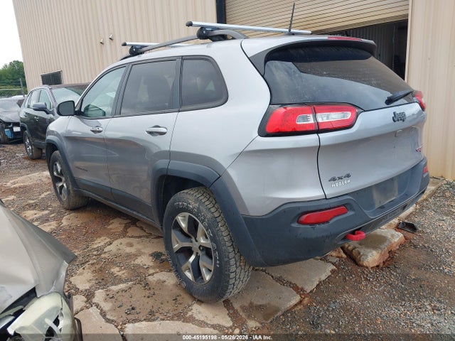 2016 Jeep Cherokee Trailhawk მანქანა იყიდება აუქციონზე, vin: 1C4PJMBS3GW332670, აუქციონის ნომერი: 45195198