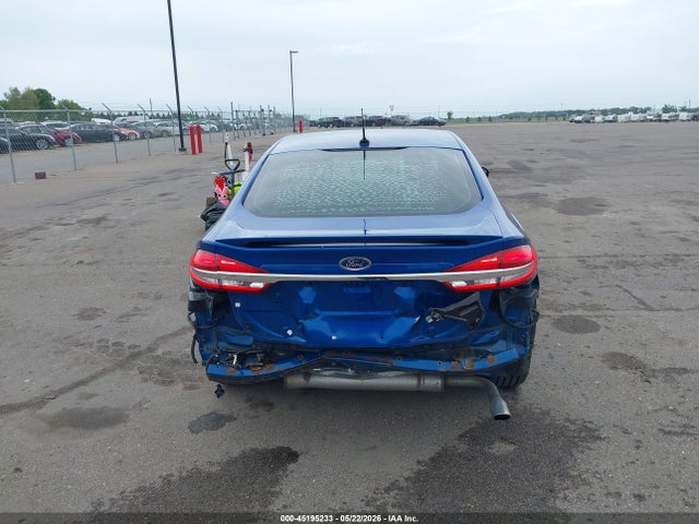 Ford Fusion Hybrid Titanium 2017 3FA6P0RU0HR383810 Image 17