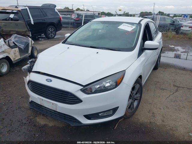 45195238 :رقم المزاد ، 1FADP3FE6JL244906 vin ، 2018 Ford Focus Se مزاد بيع