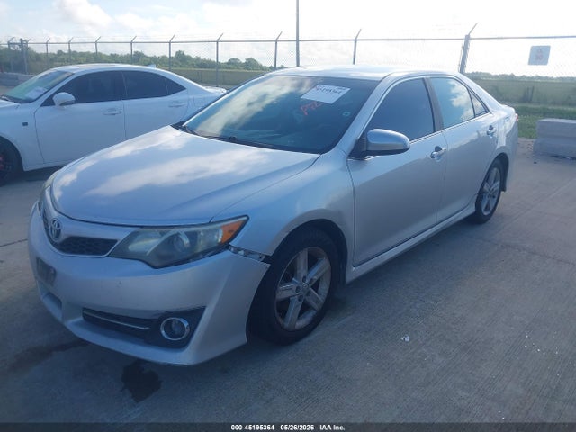 45195364 :رقم المزاد ، 4T1BF1FK8DU259190 vin ، 2013 Toyota Camry Se مزاد بيع