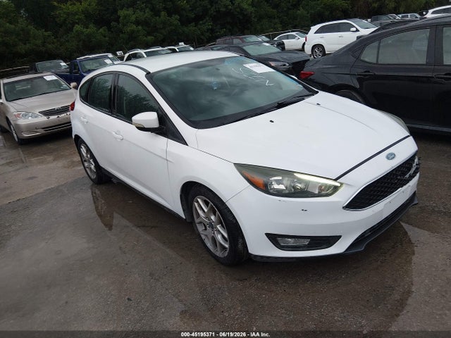 2015 Ford Focus Se მანქანა იყიდება აუქციონზე, vin: 1FADP3K29FL283640, აუქციონის ნომერი: 45195371