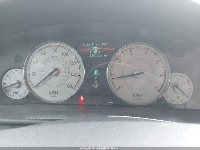 2006 Chrysler 300c მანქანა იყიდება აუქციონზე, vin: 2C3KA63H66H134904, აუქციონის ნომერი: 45195383