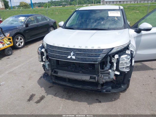 2024 Mitsubishi Outlander Se 2.5 S-awc მანქანა იყიდება აუქციონზე, vin: JA4J4VA87RZ020226, აუქციონის ნომერი: 45195398