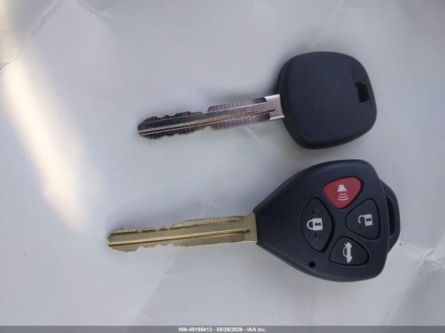 2005 Toyota Matrix Xr მანქანა იყიდება აუქციონზე, vin: 2T1KR32E25C458189, აუქციონის ნომერი: 45195413