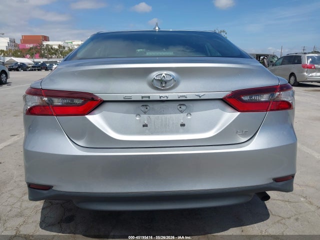 Toyota CAMRY LE 2022 4T1C11AK4NU682053 Image 17