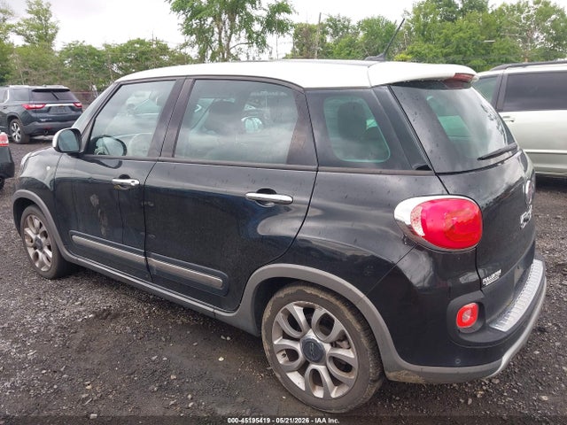 45195419 :رقم المزاد ، ZFBCFADH7GZ037539 vin ، 2016 Fiat 500l Trekking مزاد بيع