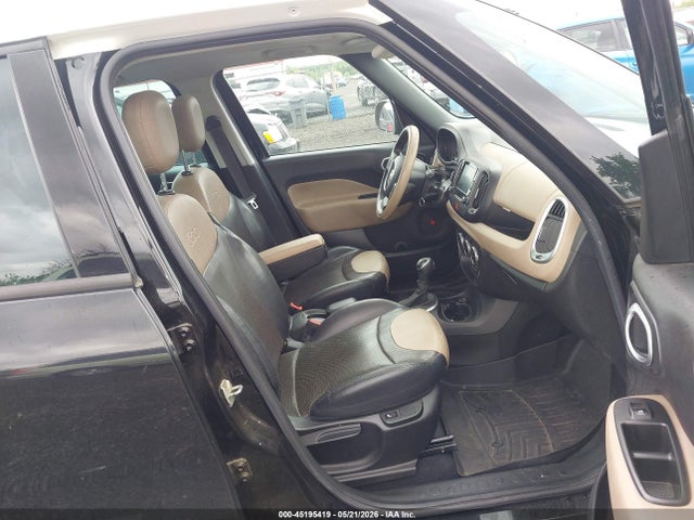 45195419 :رقم المزاد ، ZFBCFADH7GZ037539 vin ، 2016 Fiat 500l Trekking مزاد بيع