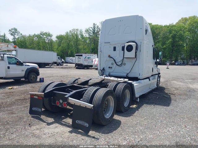 Продажа на аукционе авто 2009 Freightliner Cascadia 125, vin: 1FUJGLDR79LAC0856, номер лота: 45195481