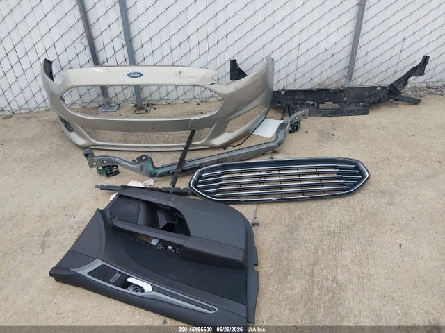 Продажа на аукционе авто 2016 Ford Fusion Se, vin: 3FA6P0HD2GR136112, номер лота: 45195500