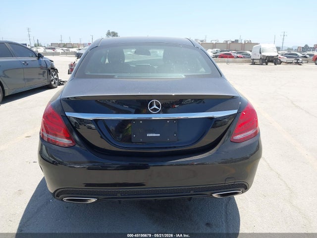 55SWF4JB8HU202645 Mercedes-Benz C 300 Sport