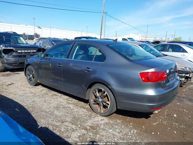 45195707 :رقم المزاد ، 3VWLP7AJ1DM401226 vin ، 2013 Volkswagen Jetta 2.5l Sel مزاد بيع