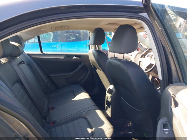 2013 Volkswagen Jetta 2.5l Sel მანქანა იყიდება აუქციონზე, vin: 3VWLP7AJ1DM401226, აუქციონის ნომერი: 45195707