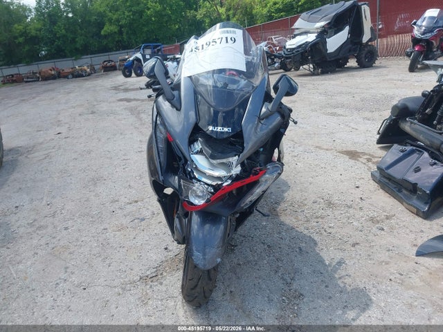 2023 Suzuki Gsx1300 Rr მანქანა იყიდება აუქციონზე, vin: JS1EJ11B6P7100043, აუქციონის ნომერი: 45195719