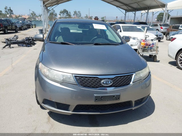 45195746 :رقم المزاد ، KNAFU4A24B5460920 vin ، 2011 Kia Forte Ex مزاد بيع