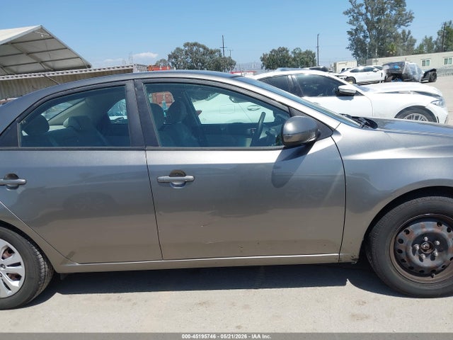 45195746 :رقم المزاد ، KNAFU4A24B5460920 vin ، 2011 Kia Forte Ex مزاد بيع