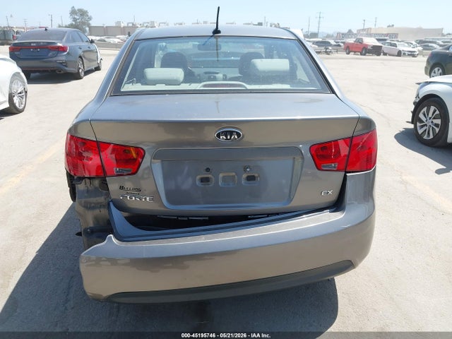 45195746 :رقم المزاد ، KNAFU4A24B5460920 vin ، 2011 Kia Forte Ex مزاد بيع