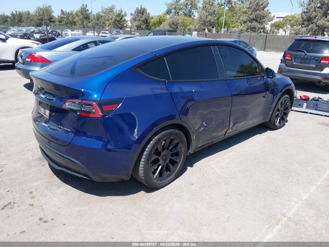 Продаж на аукціоні авто 2023 Tesla Model Y Awd/long Range Dual Motor All-wheel Drive, vin: 7SAYGDEE7PF766980, номер лоту: 45195787