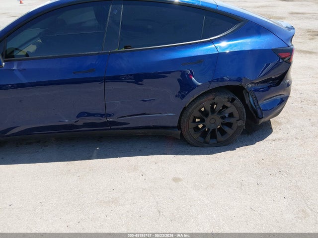 Продаж на аукціоні авто 2023 Tesla Model Y Awd/long Range Dual Motor All-wheel Drive, vin: 7SAYGDEE7PF766980, номер лоту: 45195787
