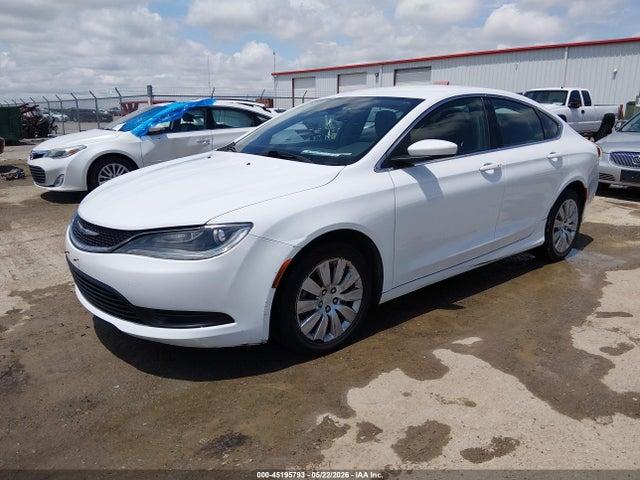 Aukcja sprzedaży 2015 Chrysler 200 Lx, vin: 1C3CCCFB7FN706820, numer aukcji: 45195793