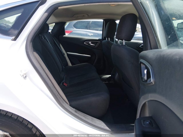 Aukcja sprzedaży 2015 Chrysler 200 Lx, vin: 1C3CCCFB7FN706820, numer aukcji: 45195793