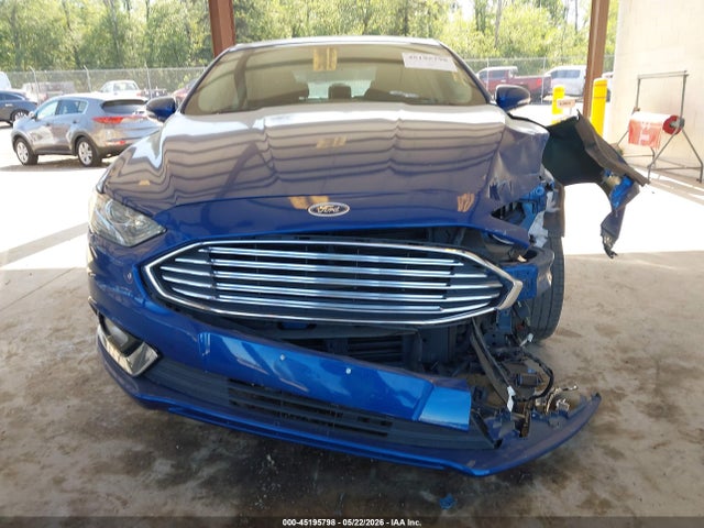 3FA6P0LUXHR183039 Ford Fusion Hybrid Se