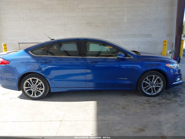 3FA6P0LUXHR183039 Ford Fusion Hybrid Se
