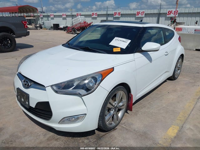 Hyundai Veloster Value Edition 2017 KMHTC6ADXHU312366 Image 2